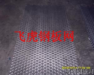 重型加厚鋼板網-03